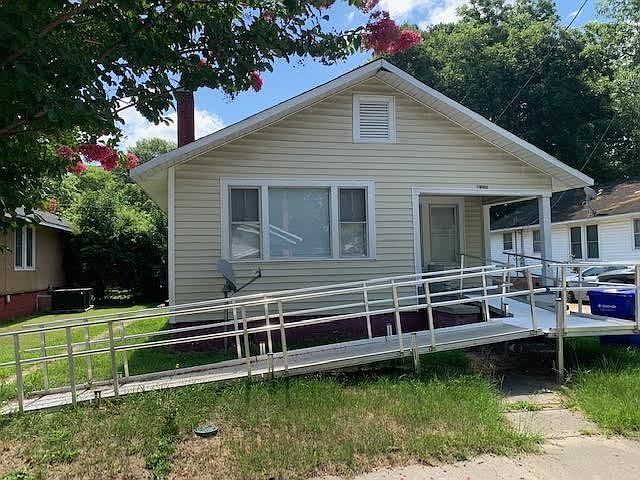 1st image of 1305 Forbes St #A