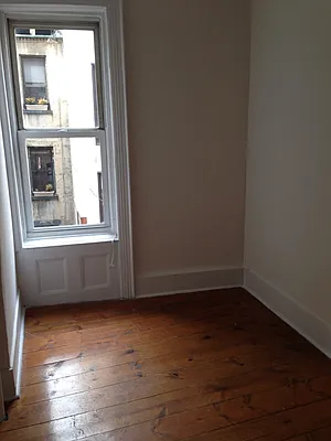 Rented by Urban Real Estate Property Group Inc | media 19