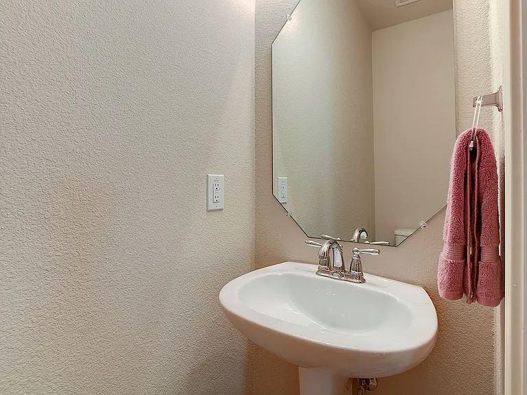1310 Parmer Ln #303-3B — Photo 12