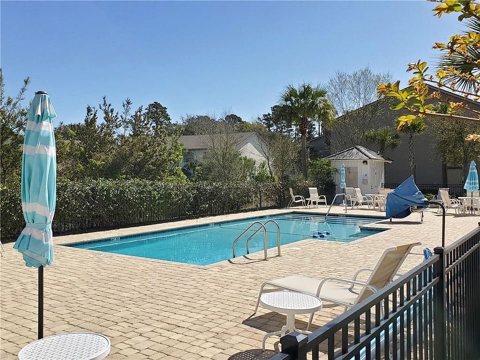 2nd image of 108 Reserve Ln