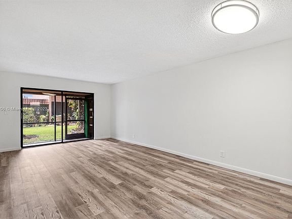 4th image of 19 Cortez Way #1-44