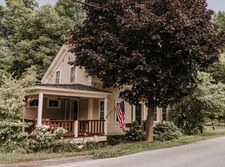 31 N Main St, Danby, VT 05739