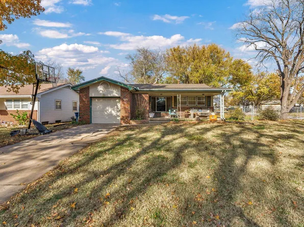2110 E Evanston St, Wichita, KS 67219