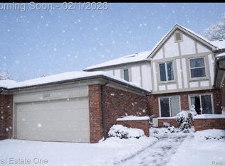 49617 Hamilton Ct #28, Utica, MI 48315