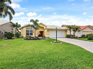 6702 Stone River Rd, Bradenton, FL 34203