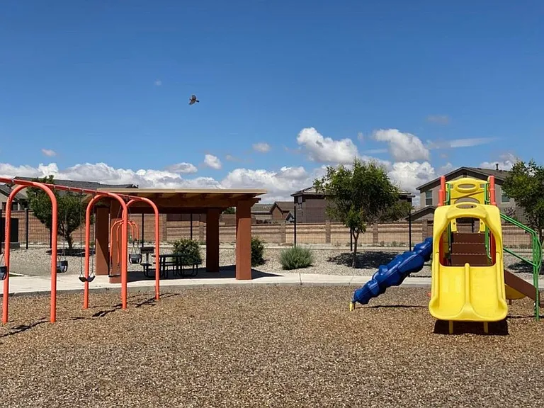 4871 Longs Peak Rd NE — Photo 18
