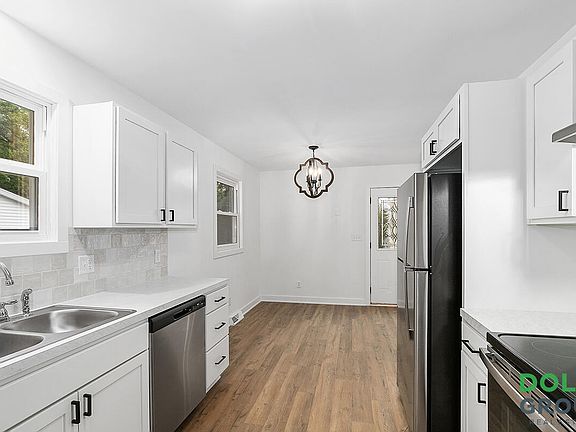 5th image of 11298 Rosewood Ave