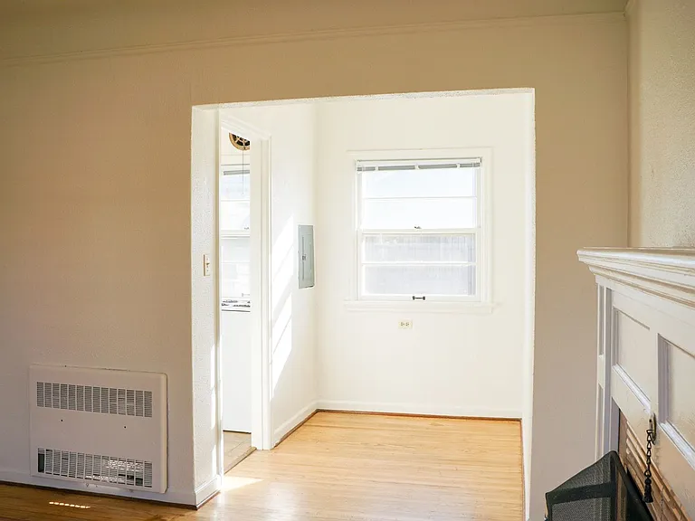1632 NE Prescott St #4 — Photo 7