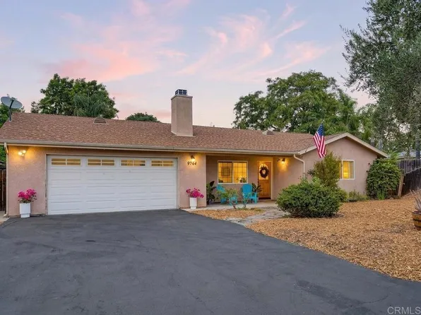 9744 Sierra Madre Rd, Spring Valley, CA 91977
