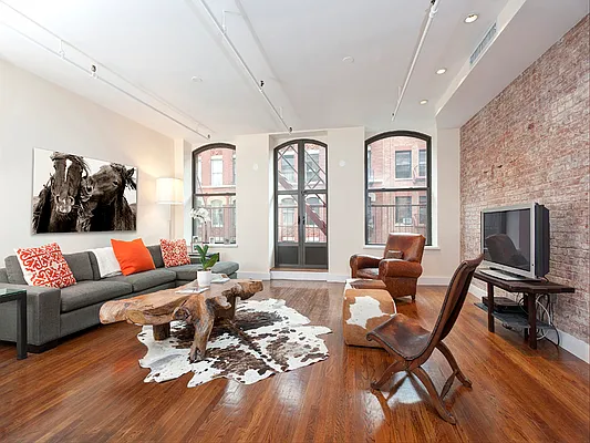 Sold by Sotheby's International Realty | media 20