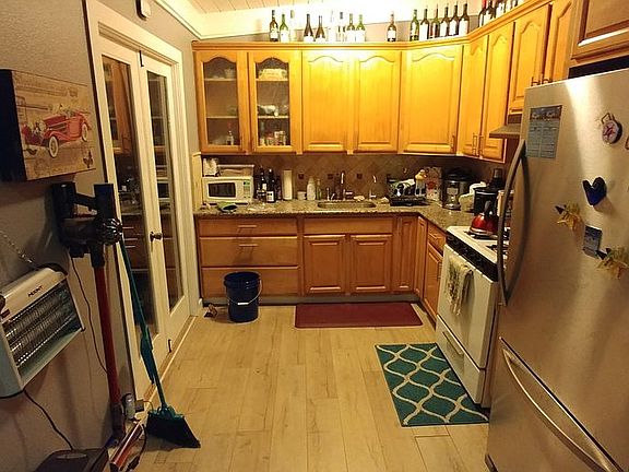 2nd image of 1711 Marigold Ct