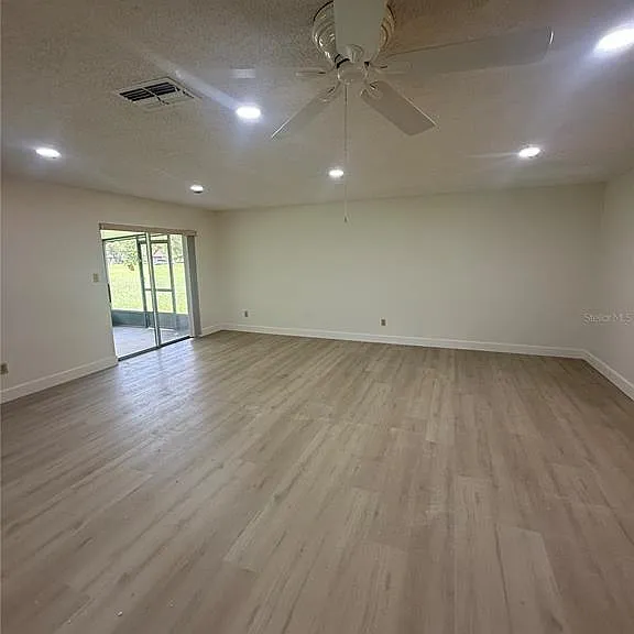 10719 Lazy Lake Dr — Photo 5