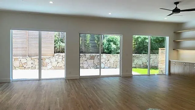 3 bed, 3.5 bath, 3716 sqft, $12,750 — Photo 4