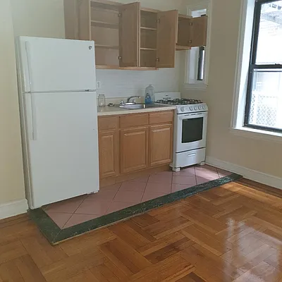 Rented by Aamen Realty | media 8