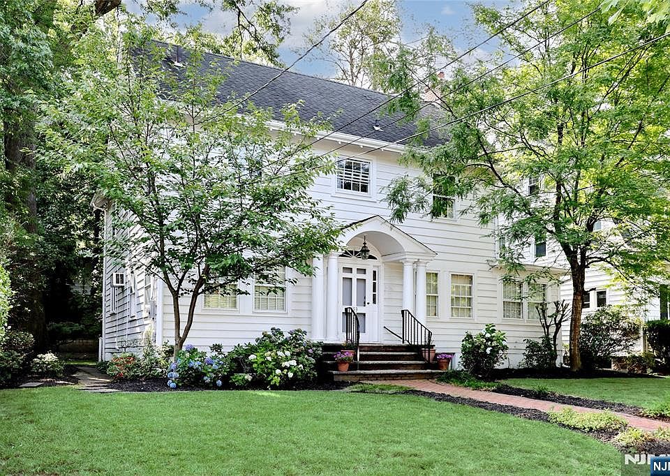 1st image of 153 Glenwood Ave
