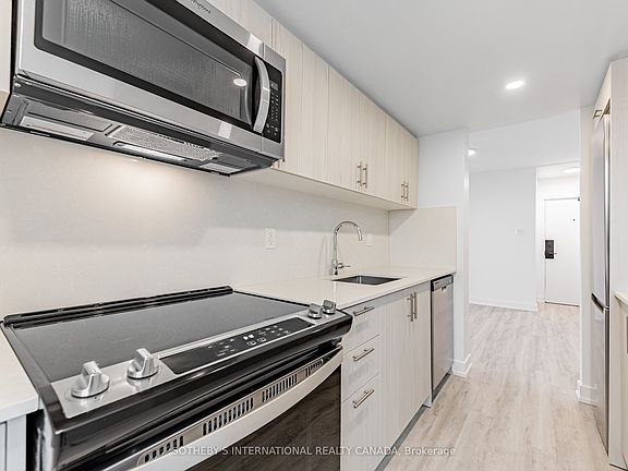 2nd image of 201 Sherbourne St #N0104