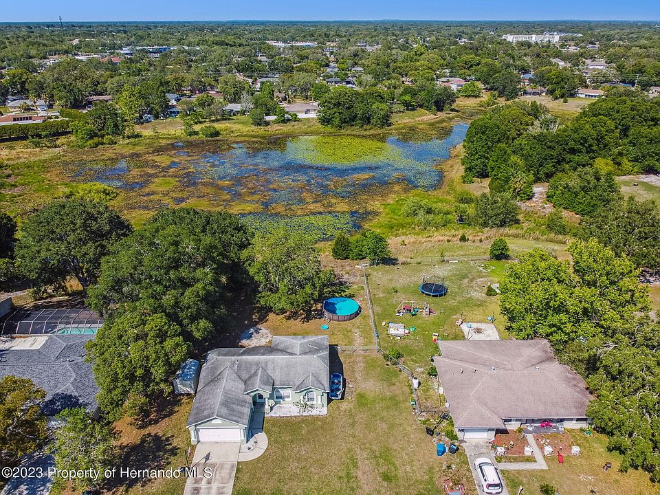 7369 Holiday Dr, Spring Hill, FL 34606 Zillow