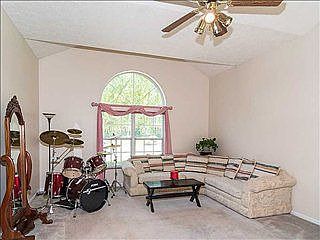 4th image of 11521 Geist Woods Dr