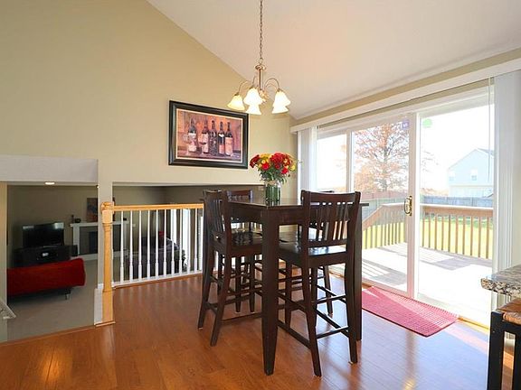 4th image of 8422 N Paris Ct