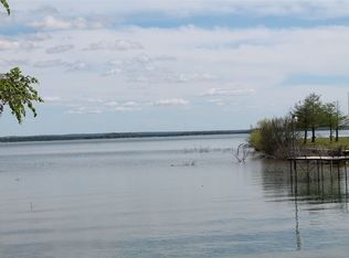 605 Island Dr, Bluffton, TX 78607