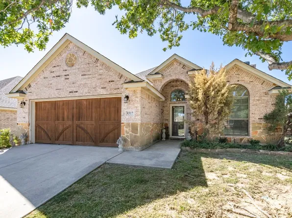 8317 Asta Ct, Benbrook, TX 76126