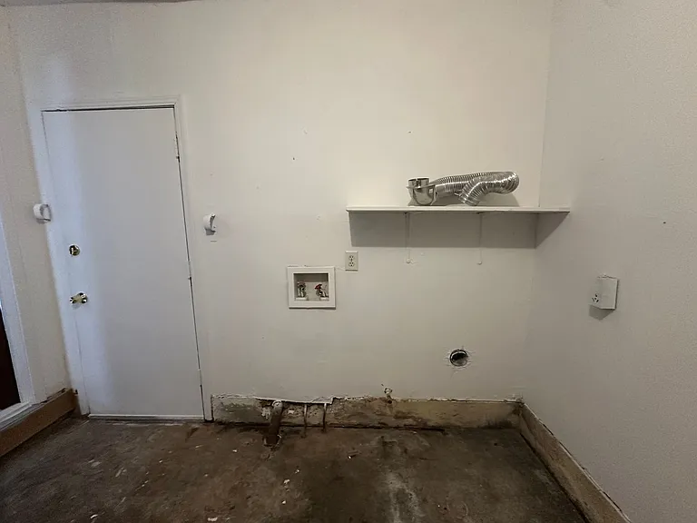 3904 Overland Dr — Photo 14