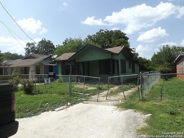 1st image of 919 Lombrano St