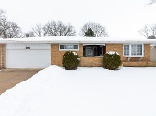 200 W Roosevelt St, Harvard, IL 60033