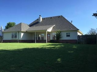 11517 S Nandina Ave, Jenks, OK 74037