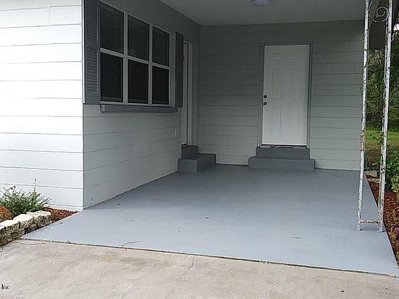 3rd image of 21541 SW Rainbow Lakes Blvd