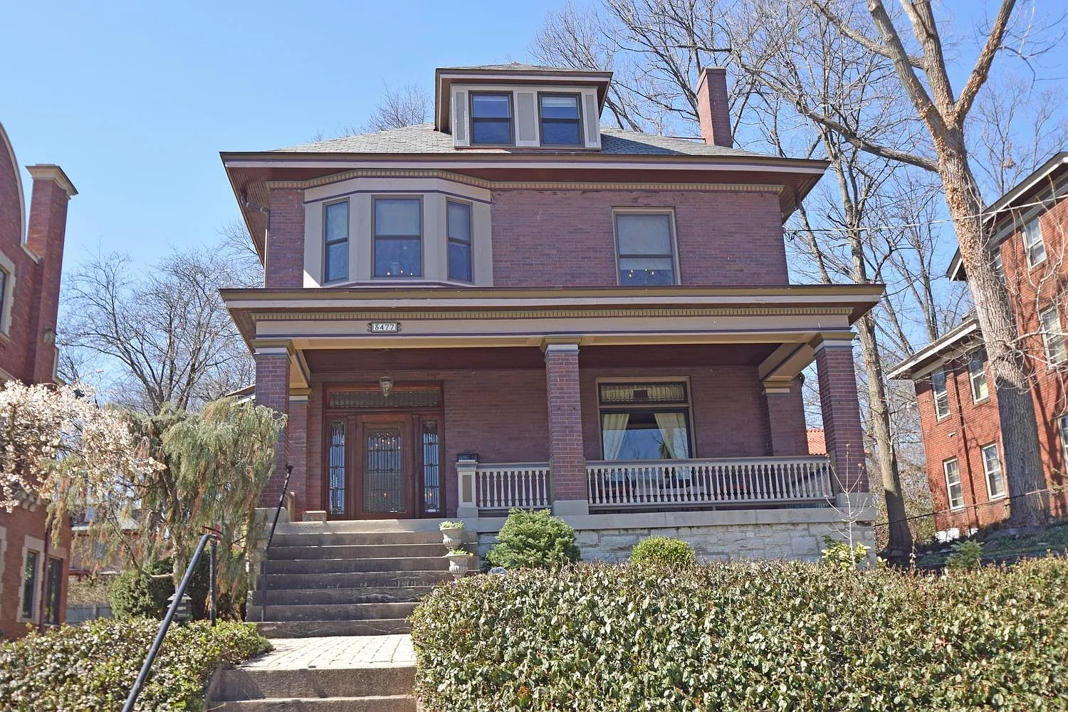 3477 Whitfield Ave photo 1