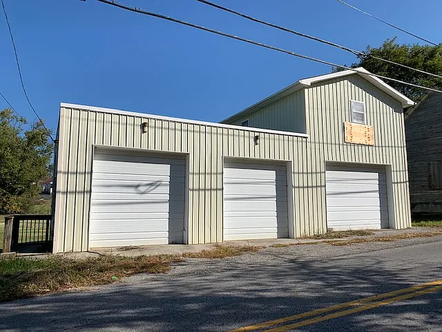 Studio, 1000 sqft, $1,000 — Photo 1