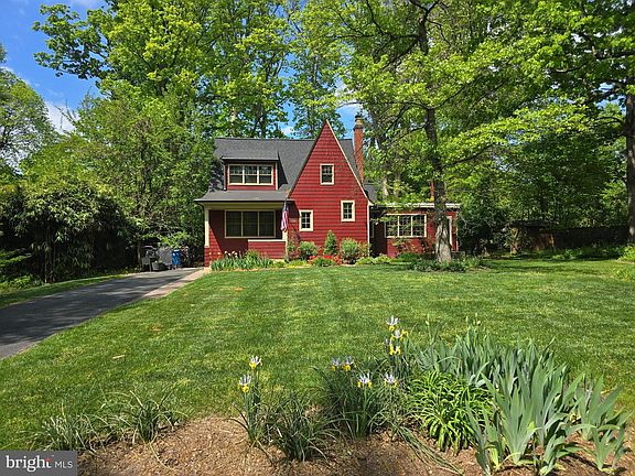 2nd image of 7108 Larrlyn Dr