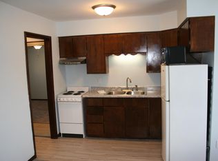 615 Lincoln St APT D, Lowell, IN 46356