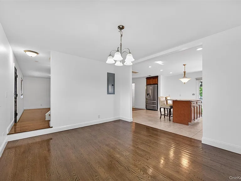 8 Lee Gray Ct — Photo 13