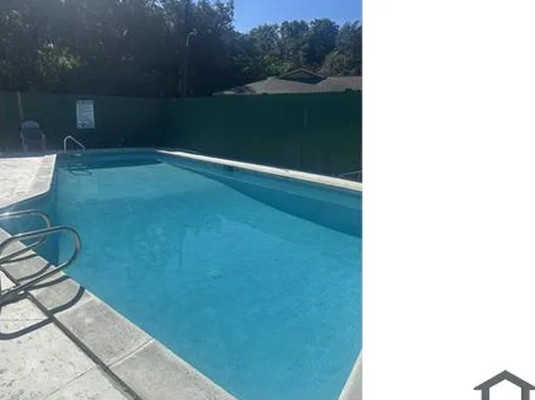 27 Crescent Lake Dr #27, North Fort Myers, FL 33917
