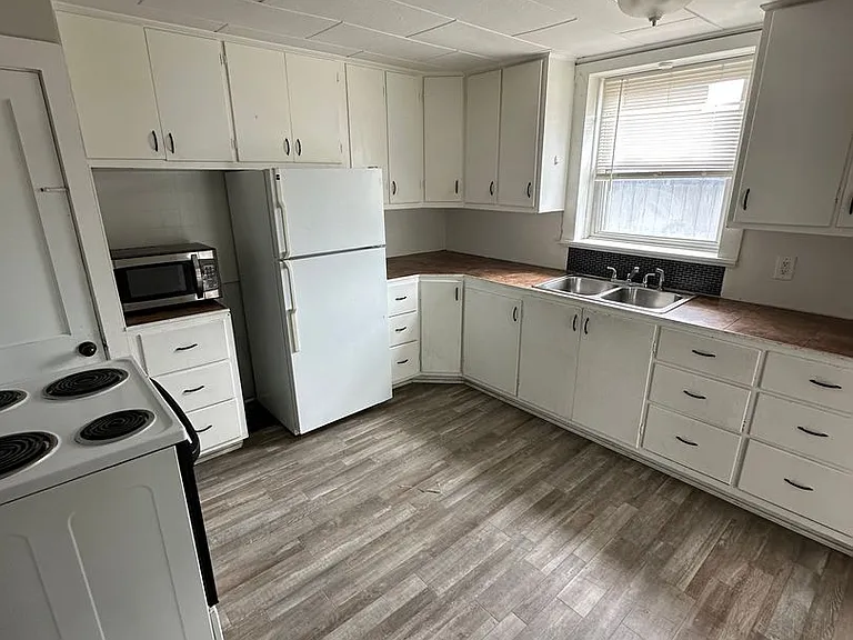 9 Dexter Rd — Photo 34