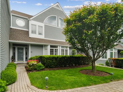 44 Hale Lane, Darien, CT, 06820