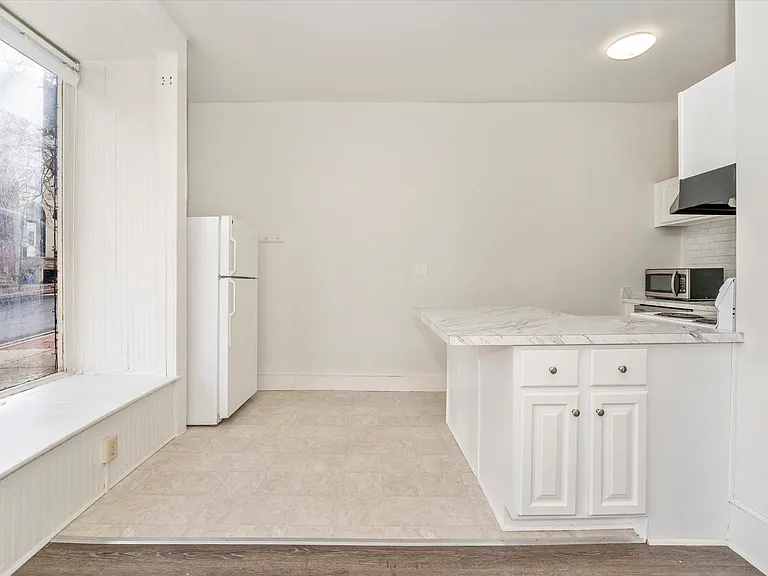 201 S Market St #1C — Photo 14
