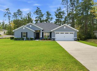 47 Village Center Dr, Homosassa, FL 34446