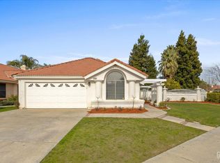 8200 Sheffield Ln, Bakersfield, CA 93311