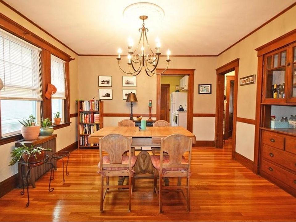 1st image of 160 Vassall St #1