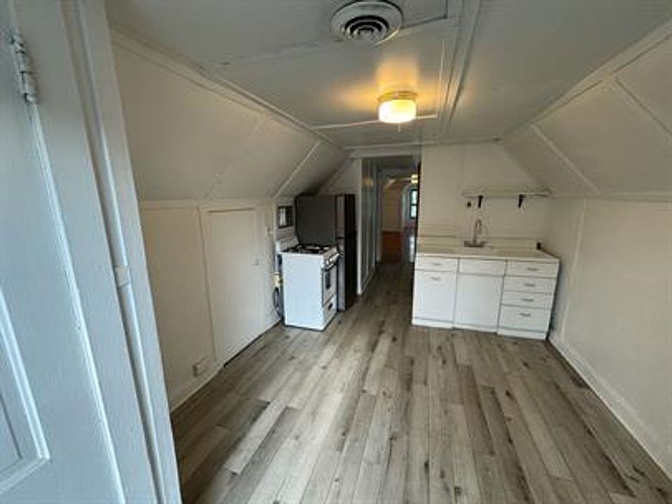 1st image of 227 N Marion St APT 3