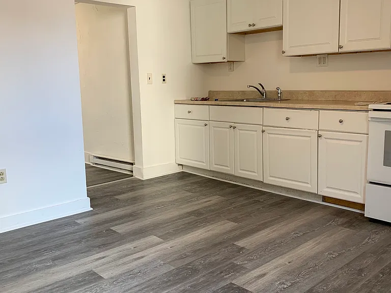 10 Bellevue St #1 — Photo 9