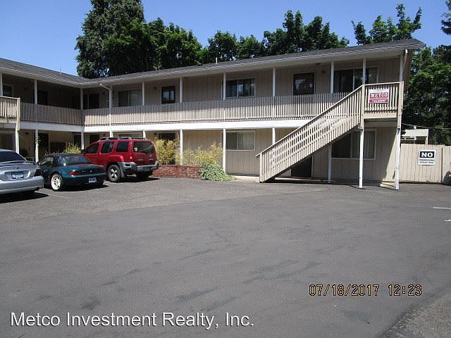 2nd image of 120 F St APT 7