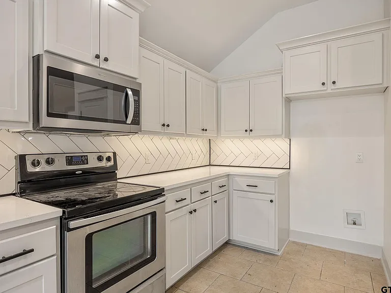 7343 Rockpoint Ln — Photo 12