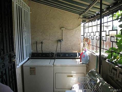 5th image of 2325 Findlay Ave