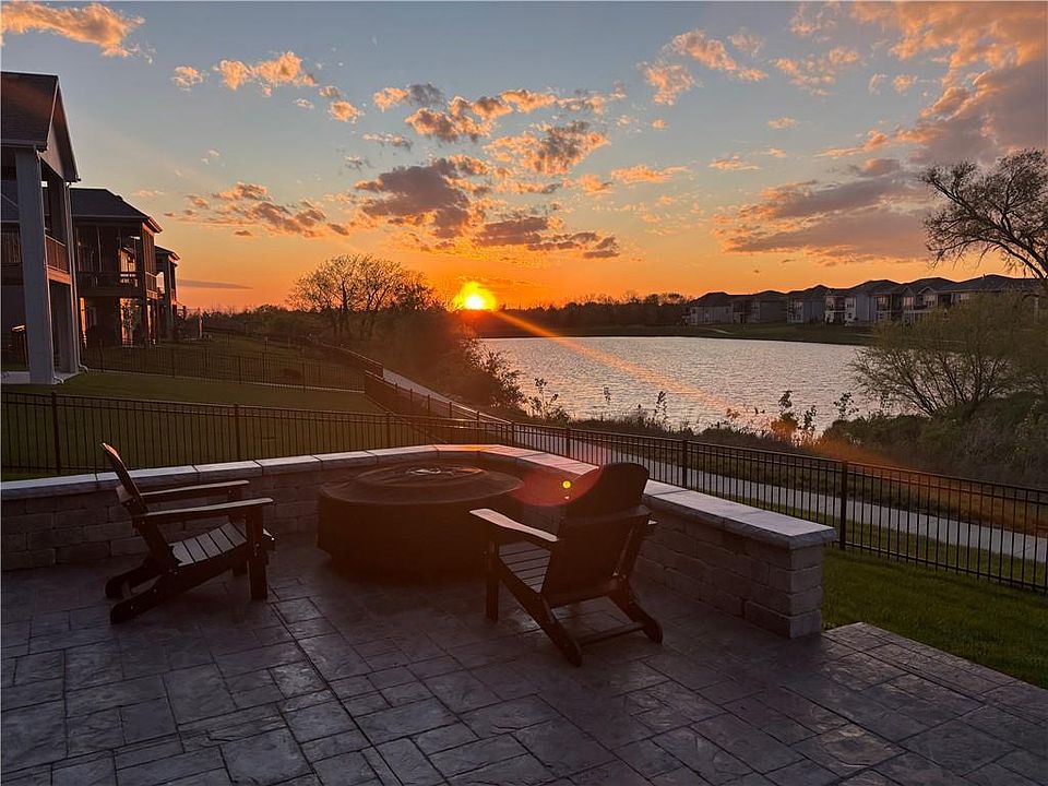 25274 W 92nd Ter, Lenexa, KS 66227 | Zillow