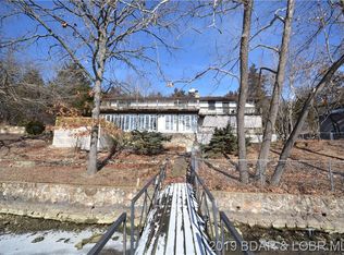 878 Bellvue Dr, Climax Springs, MO 65324