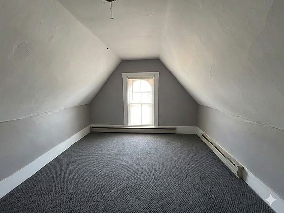 4th image of 26 Cottage St